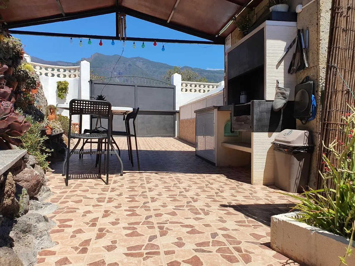 Country house Casa Rural Eneida La Hidalga Spain