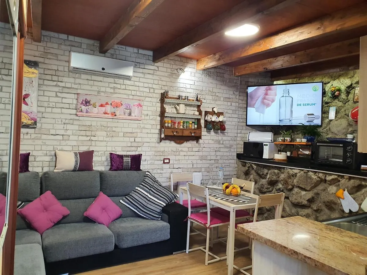 Casa Rural Eneida La Hidalga España