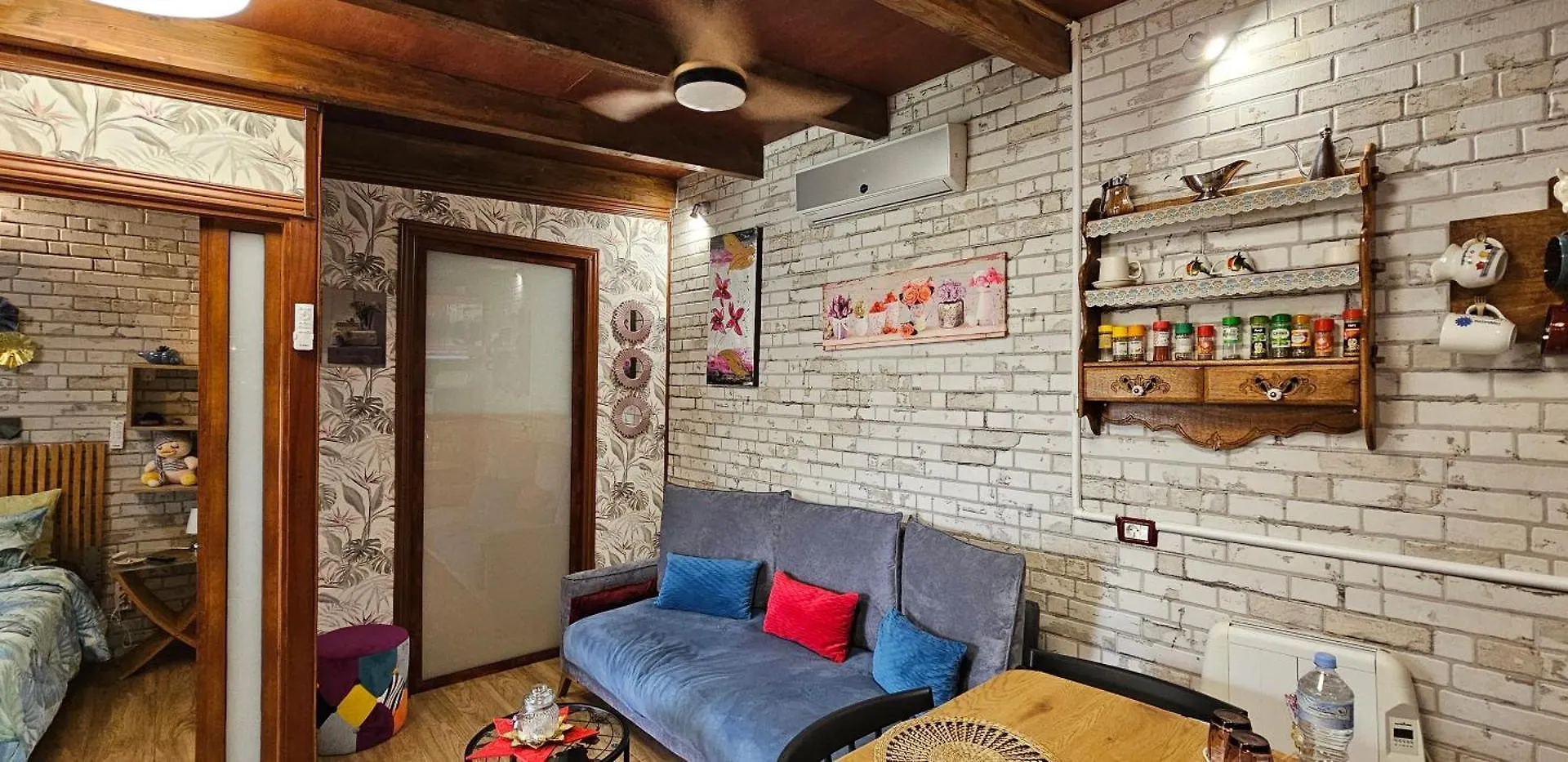 Casa Rural Eneida La Hidalga España